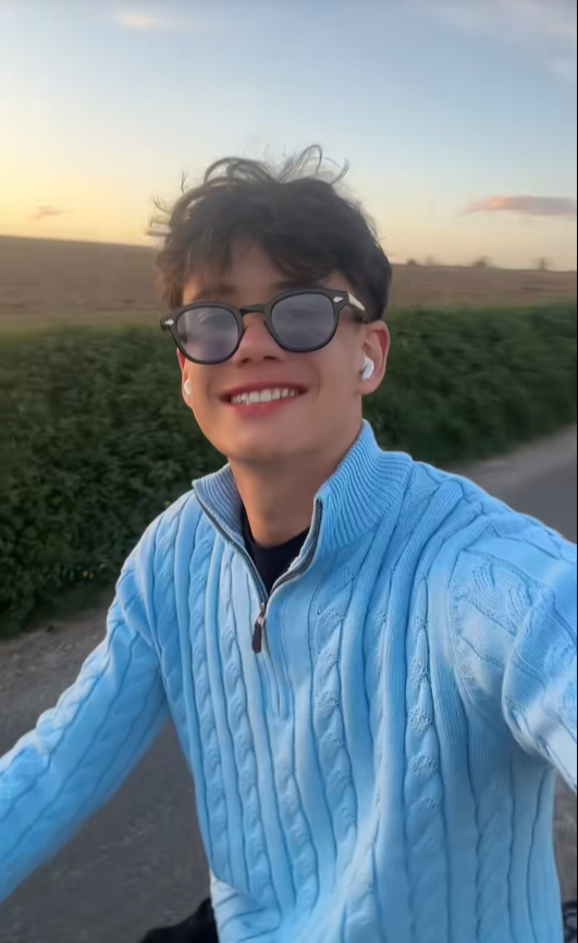 The Venorys's Community